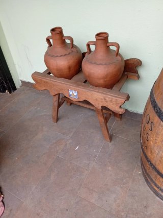 Cántaros de barro antiguos