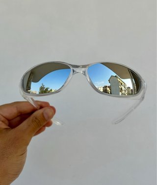 Occhiali da sole trasparenti con lenti blu