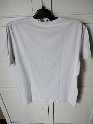 Camiseta Never Again!