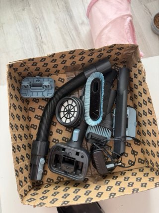 Aspiradora de mano y accesorios