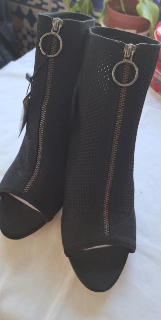 Botines Zara Tacón Cremallera Peep Toe