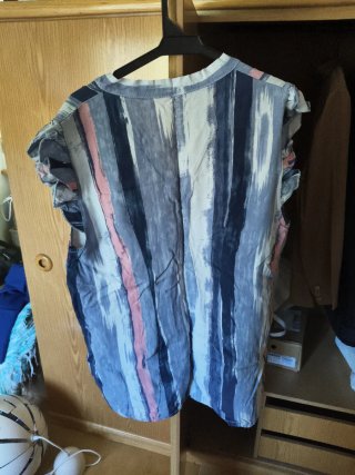Conjunto blusa y pantalón estampado rallado