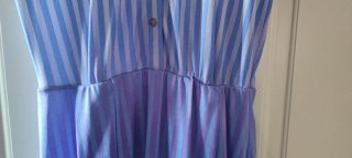 Vestito longuette fantasia righe