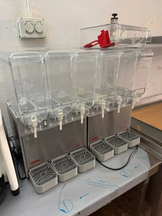 Dispensador de Bebidas Ugolini