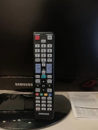 Televisión Samsung Negra de 19 pulgadas