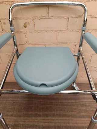 Silla WC Mobiclinic con ruedas