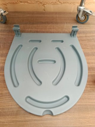 Silla WC Mobiclinic con ruedas