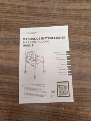 Silla WC Mobiclinic con ruedas