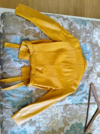 Chaqueta Biker Zara Polipiel Mostaza