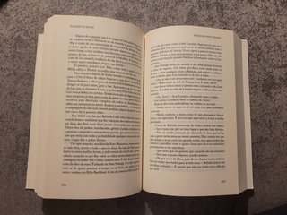 Férias em Saint-Tropez, de Elizabeth Adler