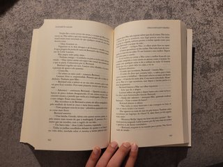 Férias em Saint-Tropez, de Elizabeth Adler