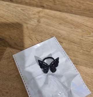 Anillo Mariposa Negro Ajustable
