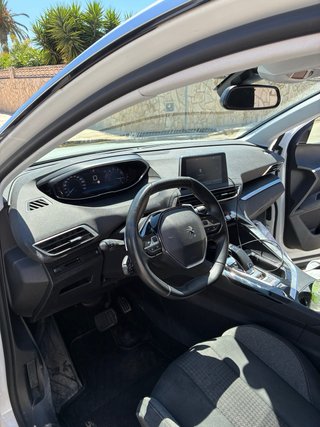 Peugeot 5008 2020