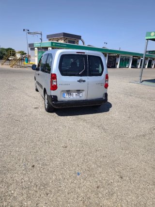 Peugeot Partner 2012
