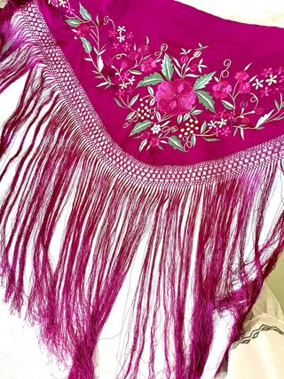 Mantón Manila Bordado a Mano