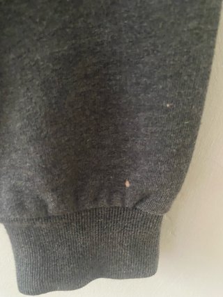 Sudadera Eleventy Gris True is in the Details
