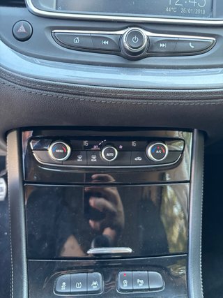 Opel Grandland X 2019