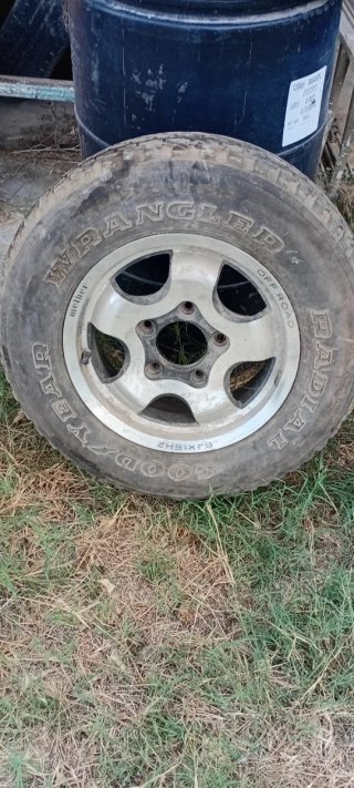 Llantas Melber off road 6jx15h2 et+30 lada niva