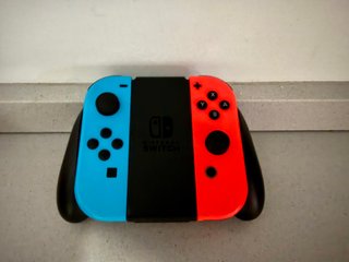 Nintendo Switch 2019 (V2) con caja