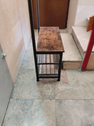Mueble de entrada con banco y zapatero