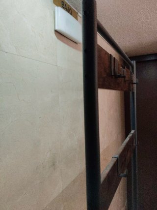 Mueble de entrada con banco y zapatero