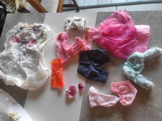 Lote 11 prendas ropa muñecas