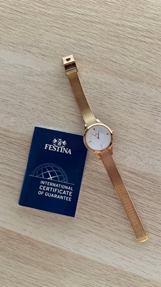 Reloj Festina Acero Inoxidable Dorado y Blanco