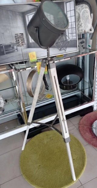 Lámpara Trípode Madera y Acero