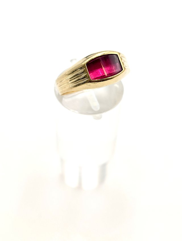Anillo Oro 18k con piedra T-20