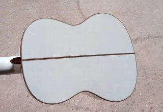Guitarra Flamenca Blanca, marca Tatay modelo perla