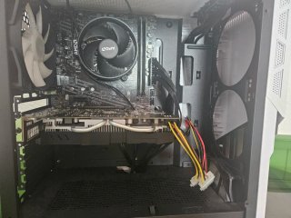 PC Gaming Ryzen 5 4600G + RX 580 8GB + 24GB RAM