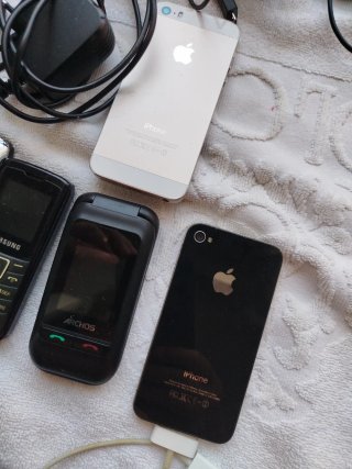 Stock cellulari Apple, Archos, Nokia, Samsung