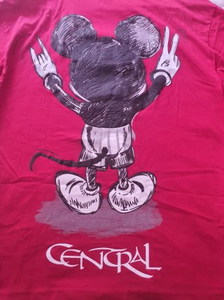 Pack de camiseta y taza CENTRAL.
