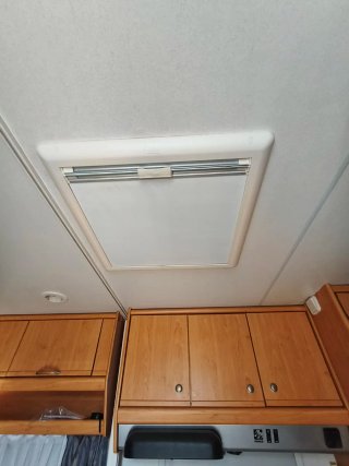 Caravana Knaus Sudwind 500 TKM año 2000.