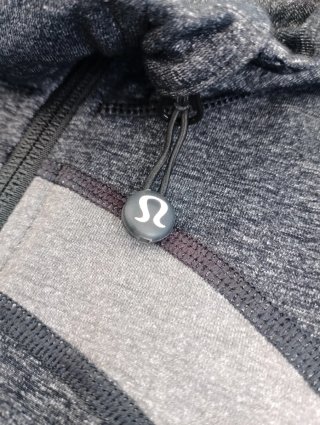 Giacca Lululemon grigia con cappuccio