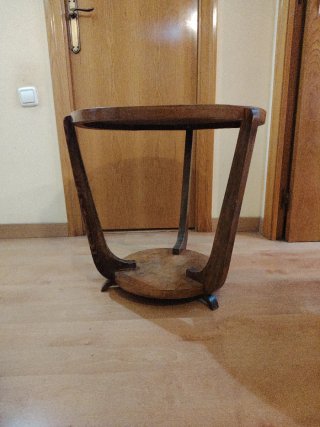 Mesa auxiliar de madera