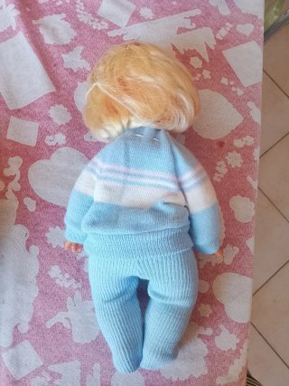 2 Bambole vintage con vestiti