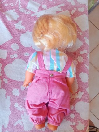2 Bambole vintage con vestiti
