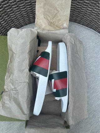 Chanclas Gucci Palace Rojas y Blancas