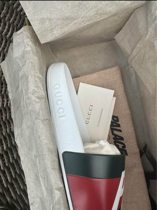 Chanclas Gucci Palace Rojas y Blancas