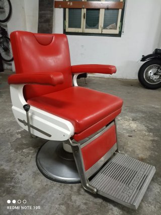 Sillón de Barbero Henry Rojo y Blanco