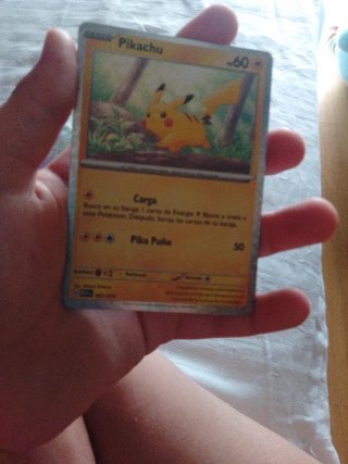 Carta Pokémon Pikachu & Zekrom GX Tag Team