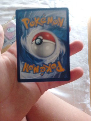 Carta Pokémon Pikachu & Zekrom GX Tag Team