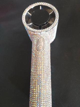 Ventilador de mano con brillantes