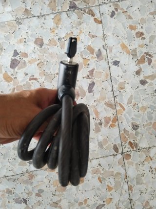 Candado de cable para bicicleta