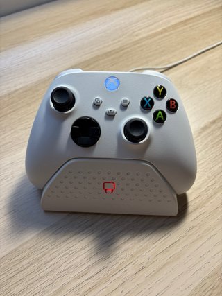 Xbox Series S 512GB + Base y Batería Venom