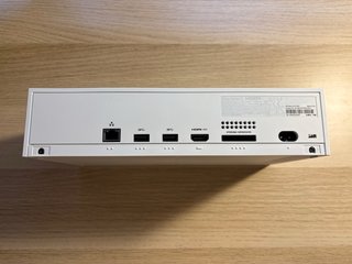 Xbox Series S 512GB + Base y Batería Venom