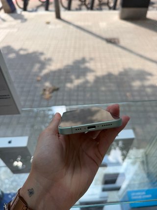 iPhone 15 128gb como nuevo
