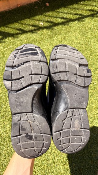 Dior B22 sneakers negras y grises