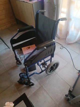 Silla de ruedas plegable